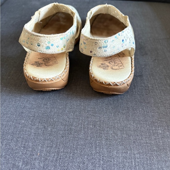 Rieker Antistress Women’s Cream and Brown Leather Cutout Slip-Ons Size 40 - Picture 5 of 8